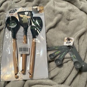 Disney's Mandalorian Baby Yoda Grogu baking supplies/ kitchen kit